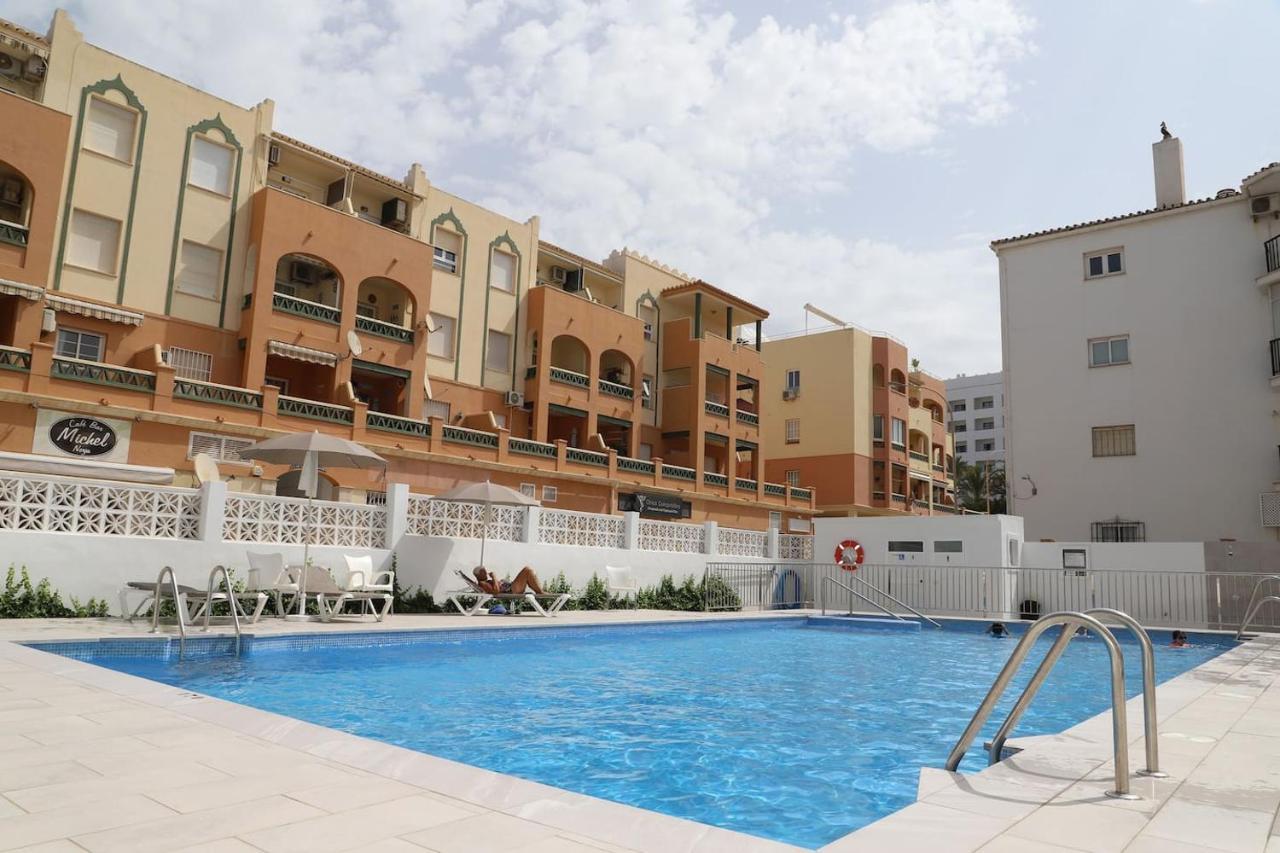 Apartamento En Nerja. Primera Linea De Playa Kültér fotó
